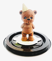 Фигурка из шоколадной глазури Мишка задувает свечку 10*4,5см, цветная